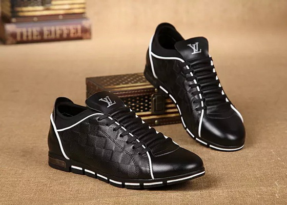 LV Fashion Men Sneakers--010